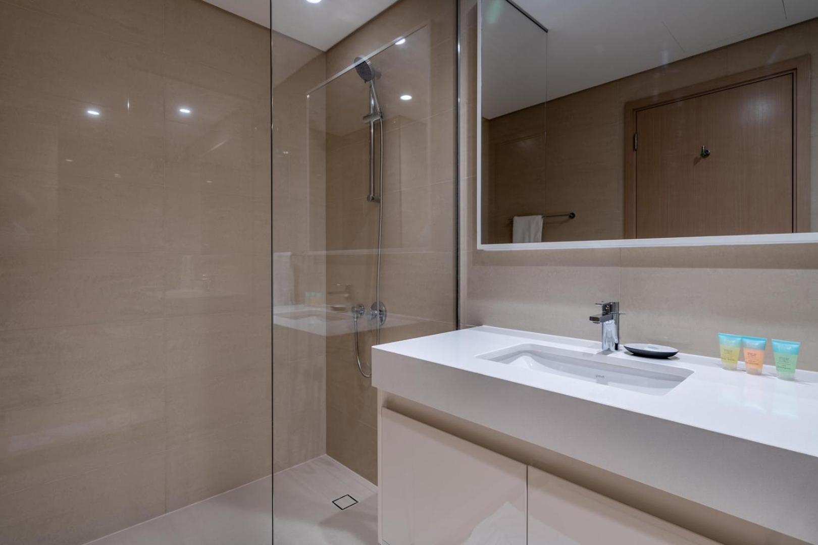 Guestready - Fine Extravagance Near Burj Khalifa Lägenhet Dubai Exteriör bild