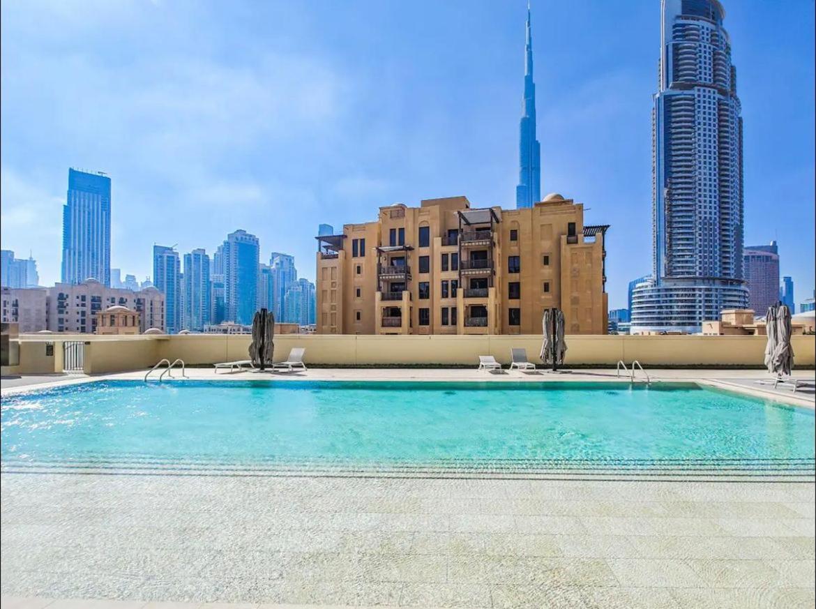 Guestready - Fine Extravagance Near Burj Khalifa Lägenhet Dubai Exteriör bild
