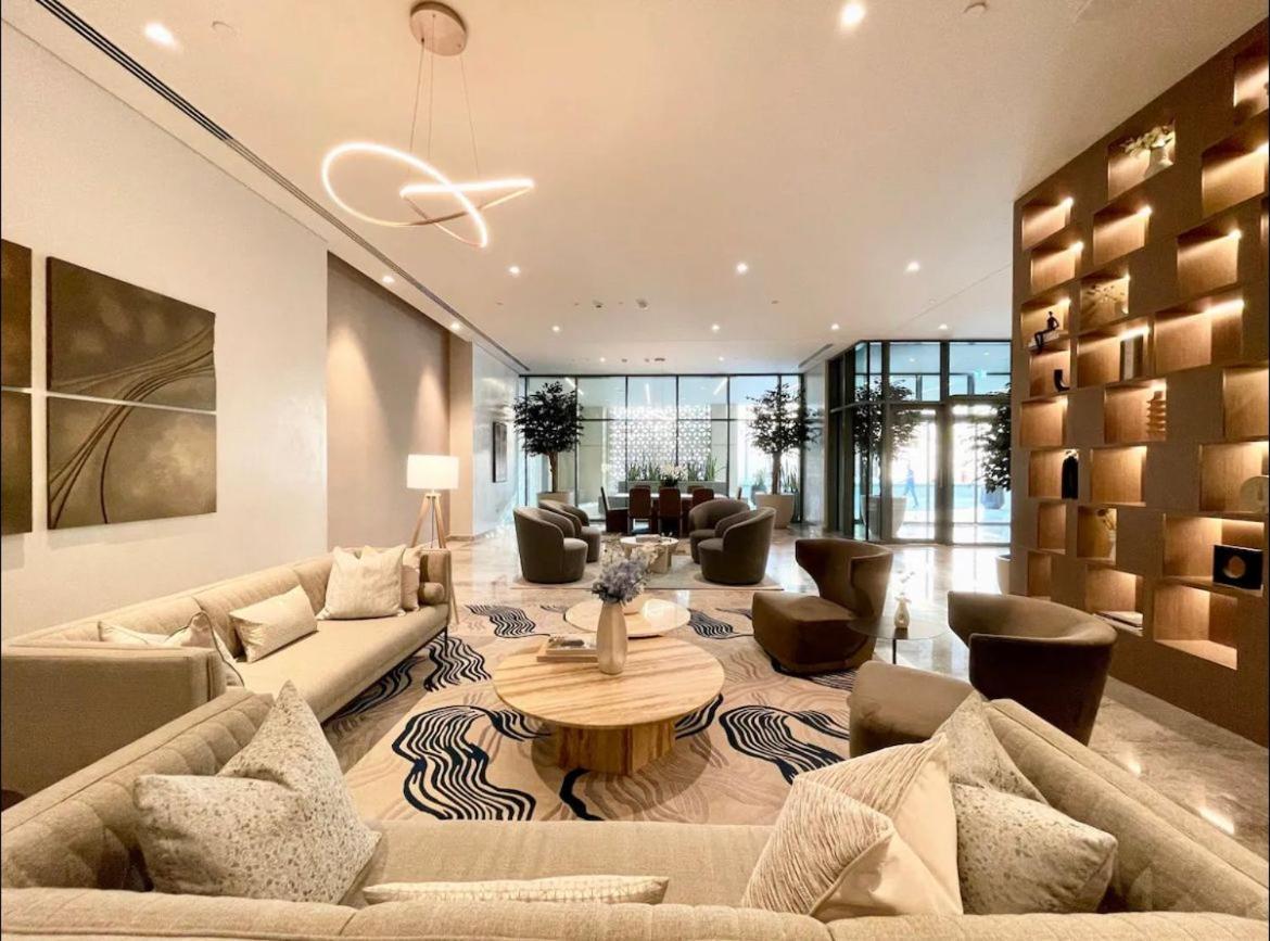Guestready - Fine Extravagance Near Burj Khalifa Lägenhet Dubai Exteriör bild